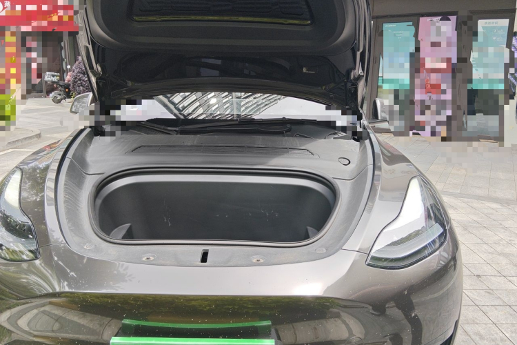 Tesla Model Y 2023 #29 Tesla Model Y 2023 car image #29
