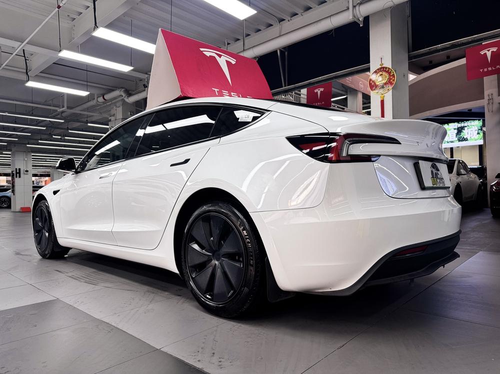 Tesla Model 3 2024 #5 Tesla Model 3 2024 immagine di auto #5