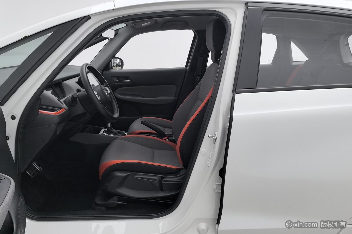 Honda LIFE 2024 #10 Honda LIFE 2024 car image #10