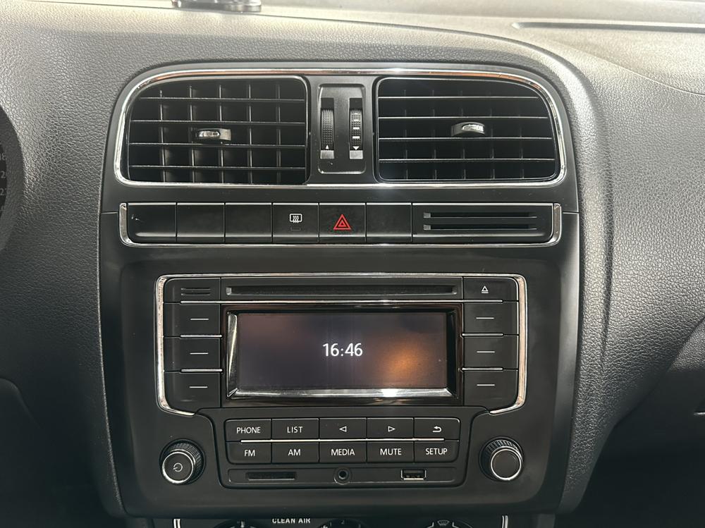 Volkswagen Polo 2017 #14 Volkswagen Polo 2017 car image #14