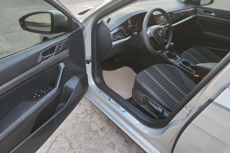 Volkswagen Lavida 2019 imagen de coche #9