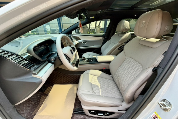 BYD Han 2024 imagen de coche #14