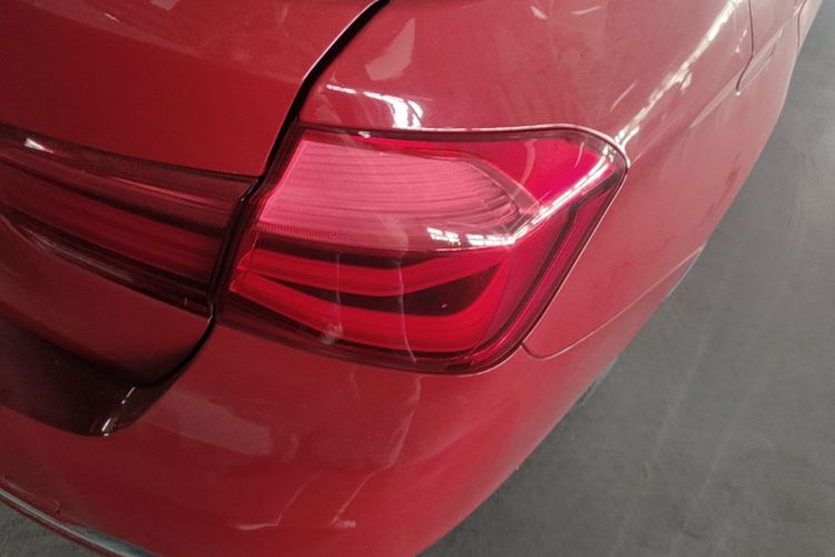 BMW 3 Series 2017 #8 BMW 3 Series 2017 car image #8
