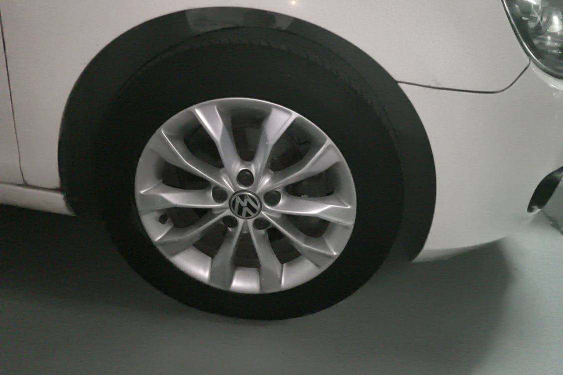 Volkswagen Golf 2012 car image #9