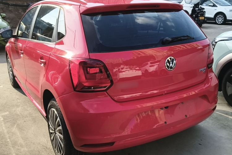 Volkswagen Polo 2016 car image #5