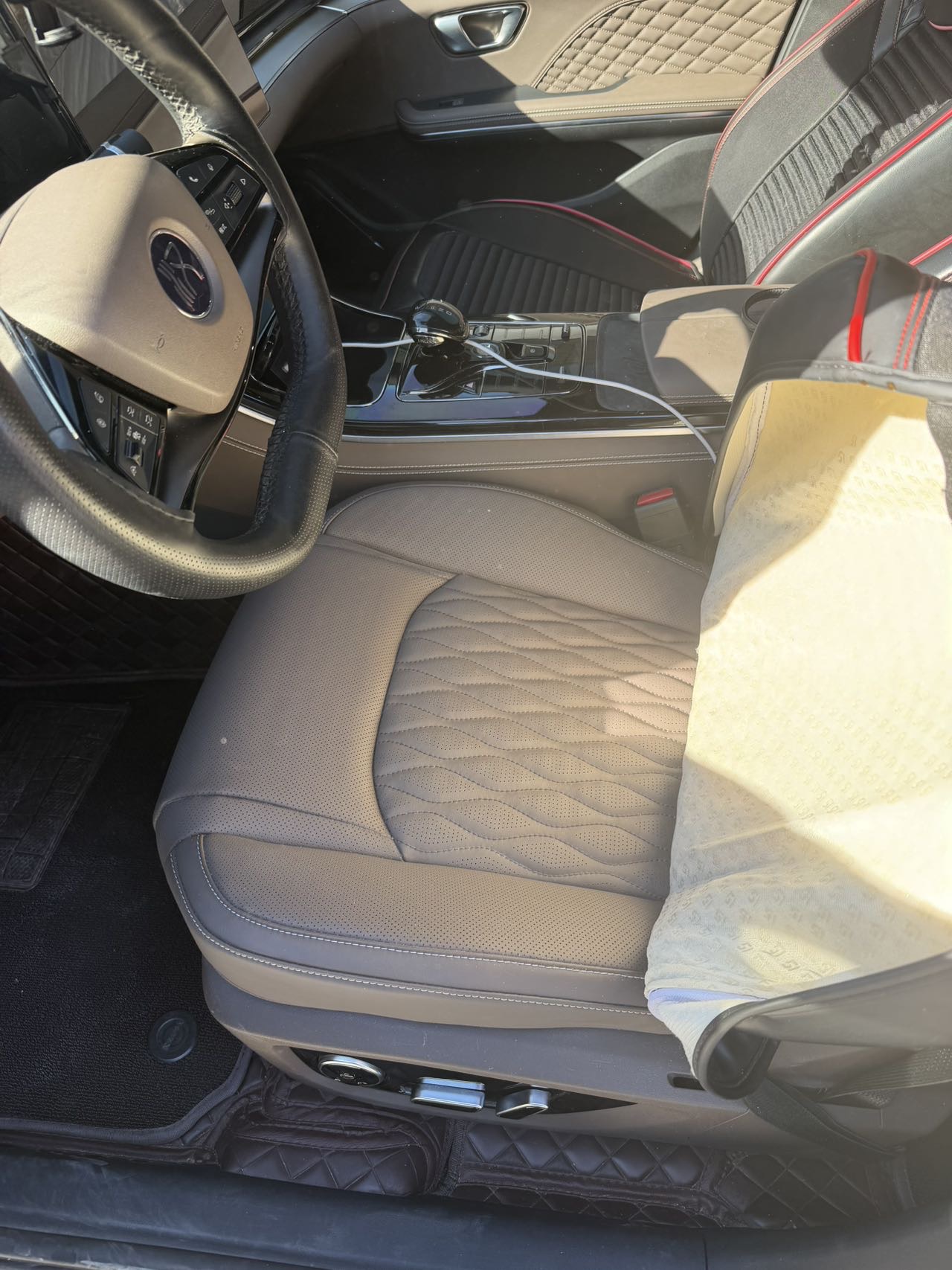 BYD Han 2024 car image #6