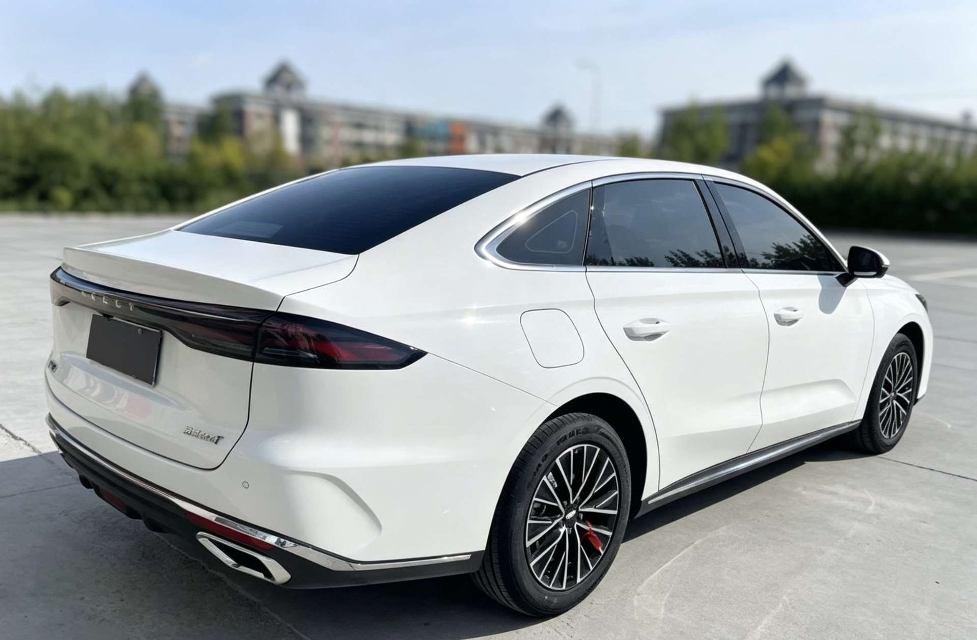 GEELY Emgrand 2026 immagine di auto #3