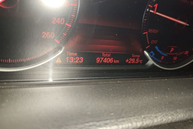 BMW 3 Series 2019 car image #8