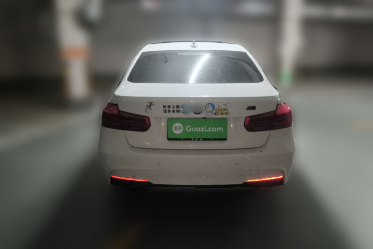 BMW 3 Series 2018 car image #6