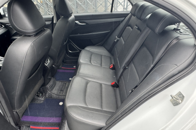 GEELY Emgrand 2020 car image #19