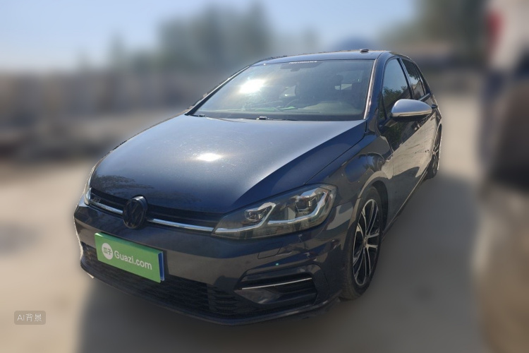 Volkswagen Golf 2020 car image #2