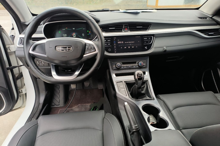 GEELY Emgrand 2020 #10 GEELY Emgrand 2020 изображение автомобиля #10