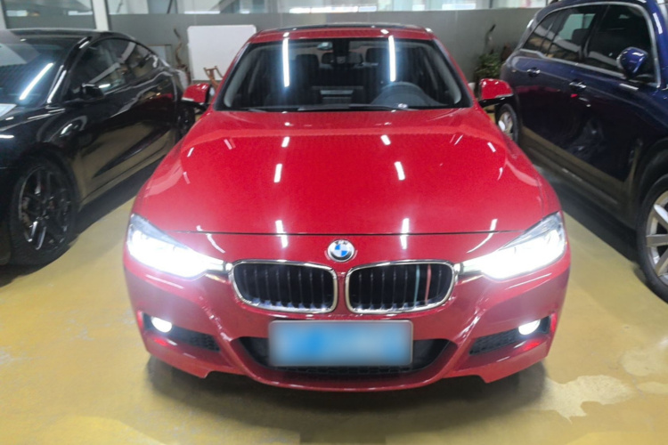 BMW 3 Series 2018 #3 BMW 3 Series 2018 car image #3