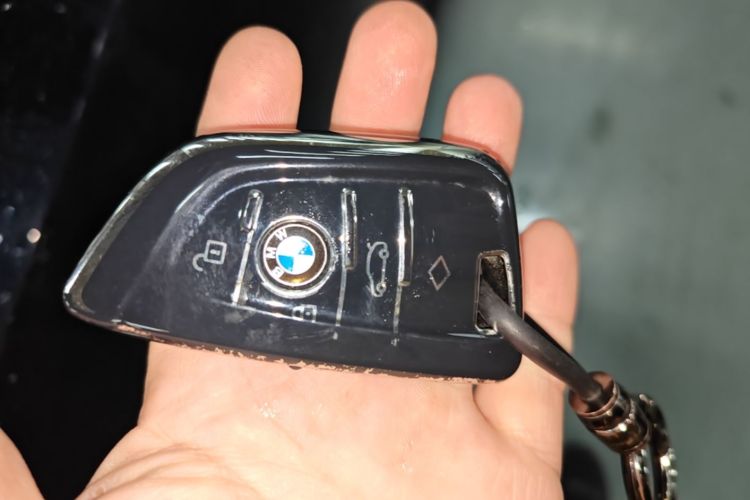 BMW 3 Series 2021 #9 BMW 3 Series 2021 car image #9