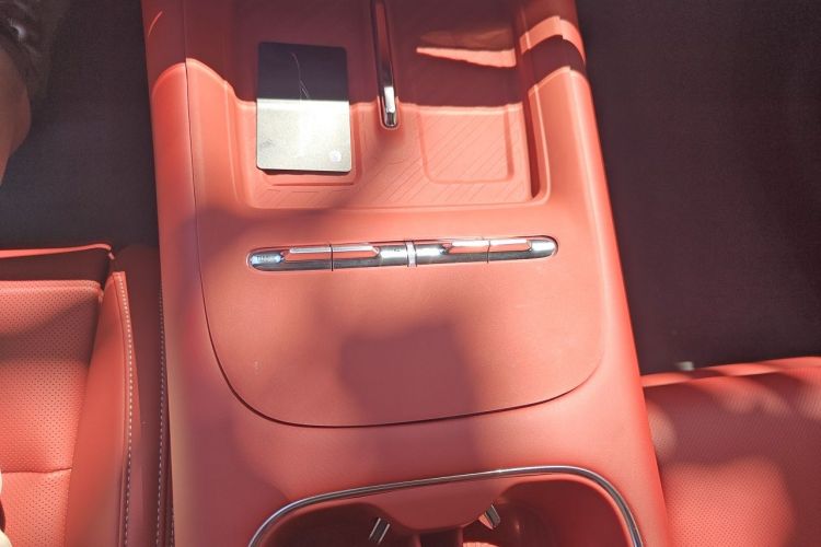 2026 #14 2026 immagine di auto #14