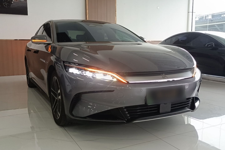 BYD Han 2023 immagine di auto #6
