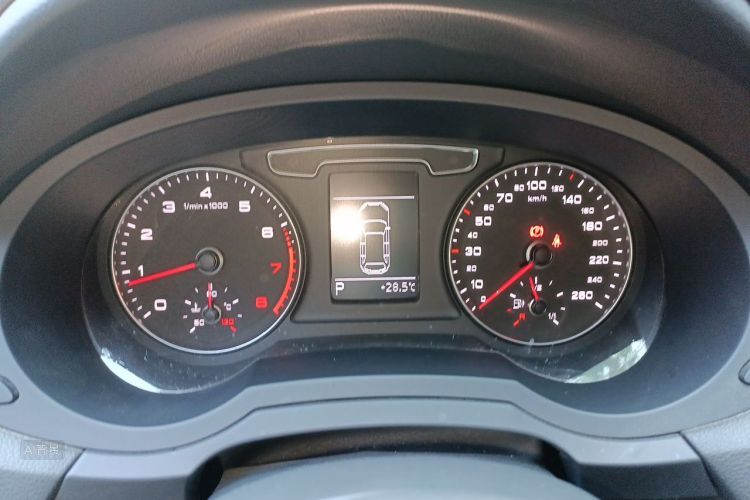 Audi Q3 2018 #13 Audi Q3 2018 immagine di auto #13