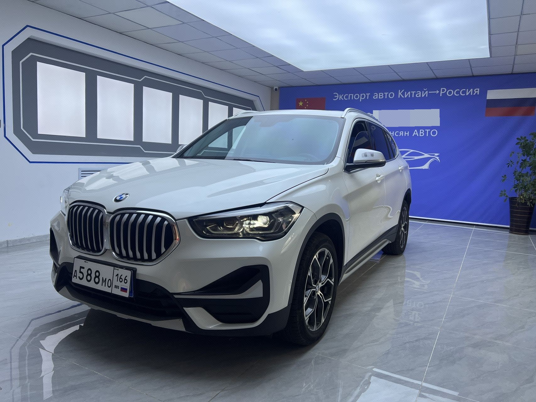 2022 2022 car image