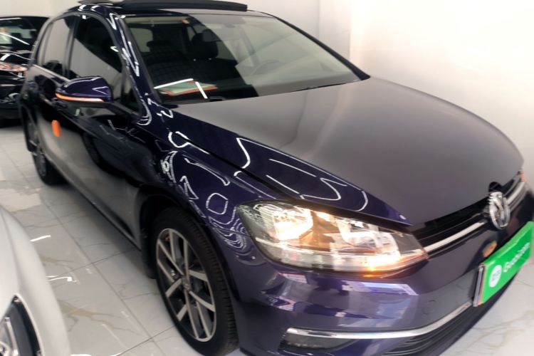Volkswagen Golf 2020 car image #6