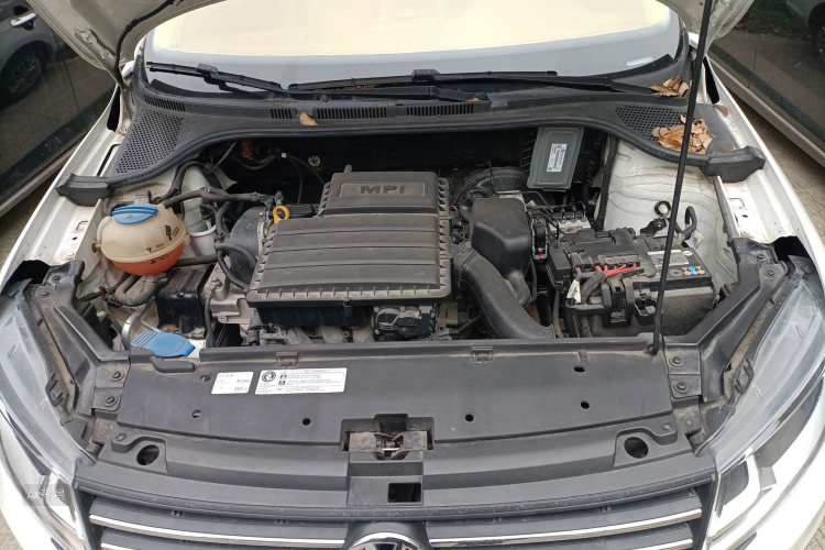 Volkswagen Santana 2017 car image #22