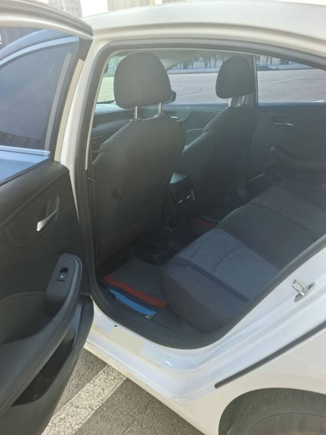 Roewe i5 2025 #6 Roewe i5 2025 car image #6