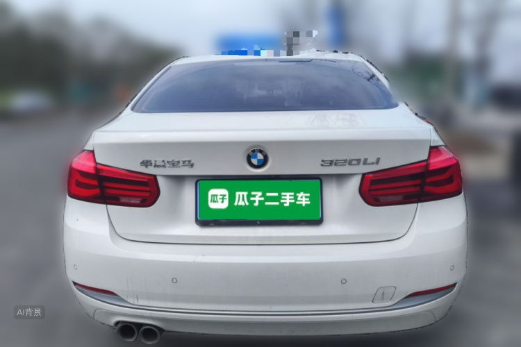 BMW 3 Series 2018 immagine di auto #6