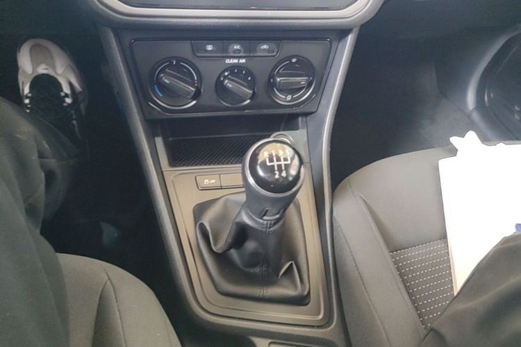 Volkswagen Lavida 2018 #16 Volkswagen Lavida 2018 car image #16