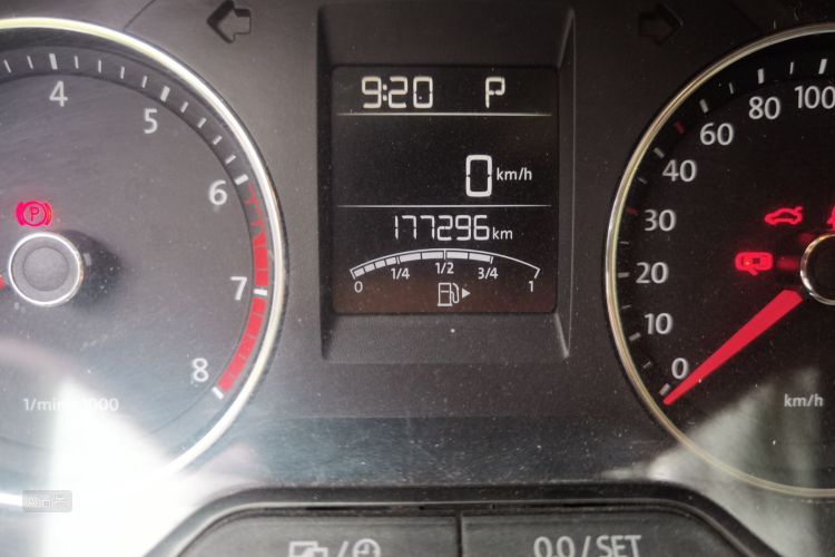 Volkswagen Polo 2015 car image #14