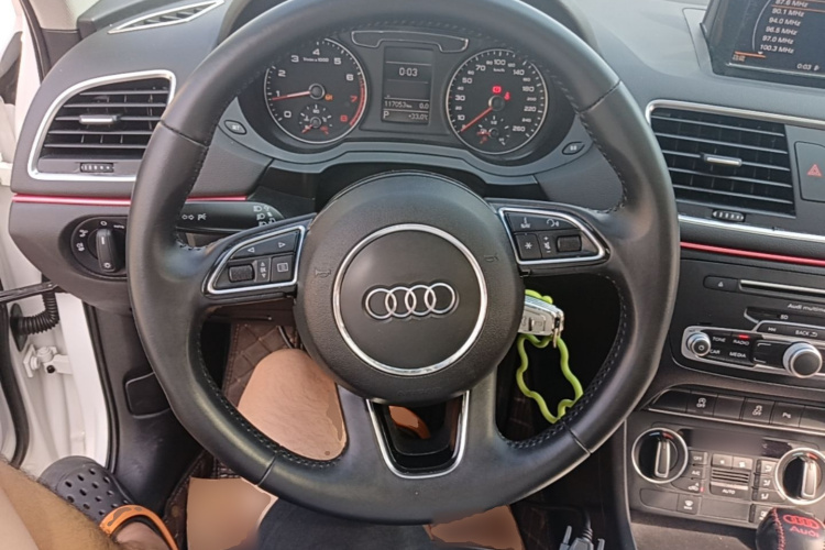 Audi Q3 2016 #11 Audi Q3 2016 car image #11