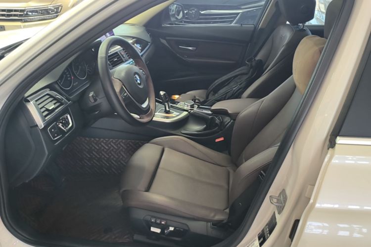 BMW 3 Series 2019 #15 BMW 3 Series 2019 car image #15