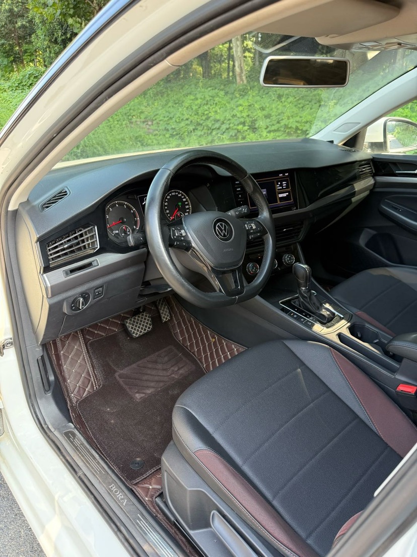 Volkswagen Bora 2022 car image #4