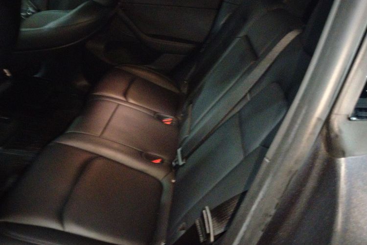 Tesla Model Y 2022 #13 Tesla Model Y 2022 car image #13