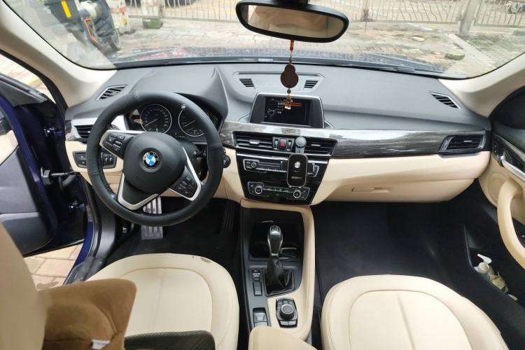 BMW X1 2016 #12 BMW X1 2016 car image #12