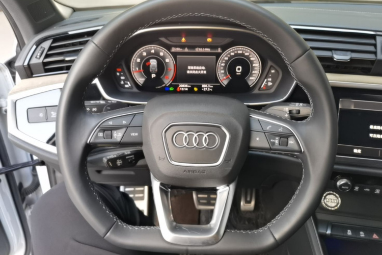 Audi Q3 2023 #11 Audi Q3 2023 car image #11