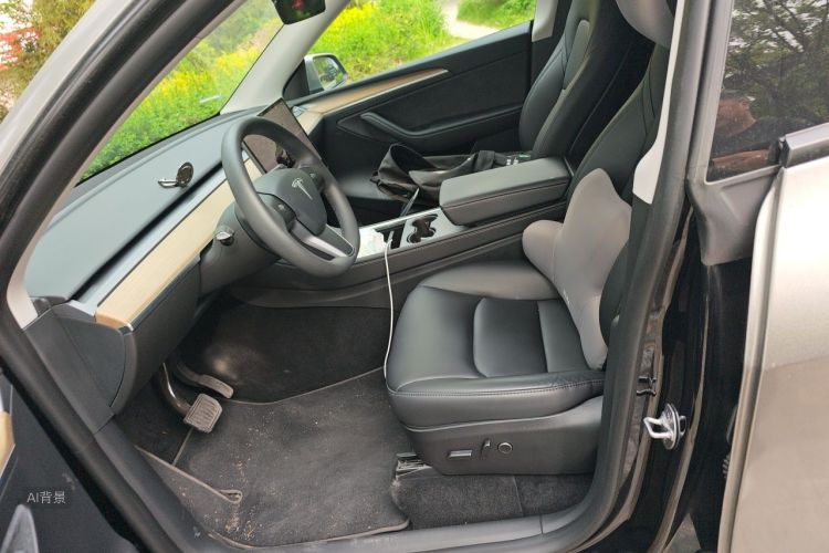 Tesla Model Y 2023 #17 Tesla Model Y 2023 car image #17