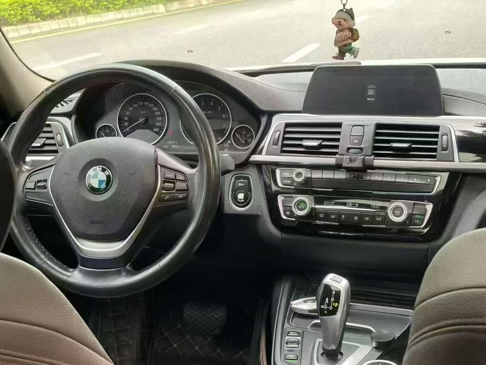 BMW 3 Series 2018 #6 BMW 3 Series 2018 car image #6