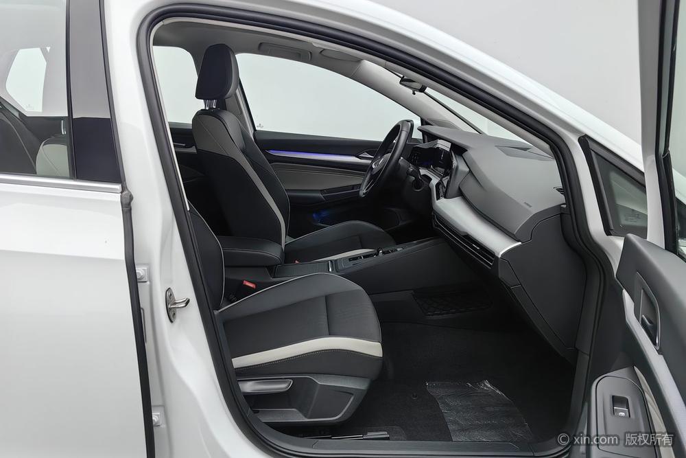 Volkswagen Golf 2021 #24 Volkswagen Golf 2021 صورة سيارة #24