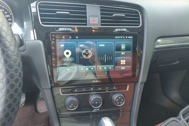 Volkswagen Golf 2018 #13 Volkswagen Golf 2018 car image #13