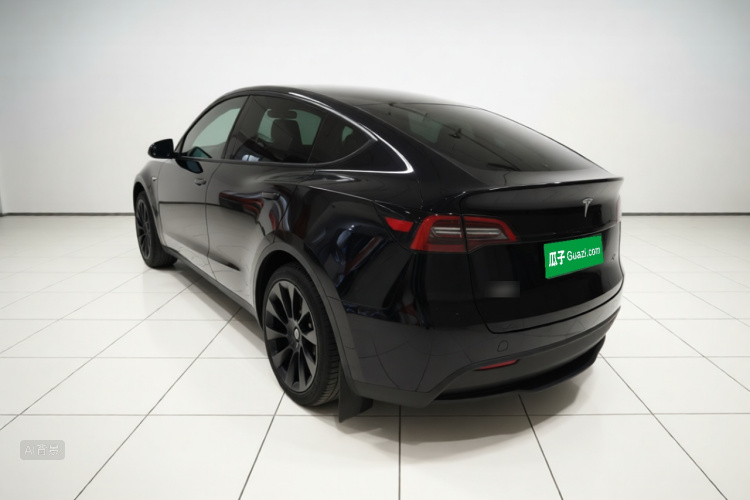 Tesla Model Y 2022 car image #5
