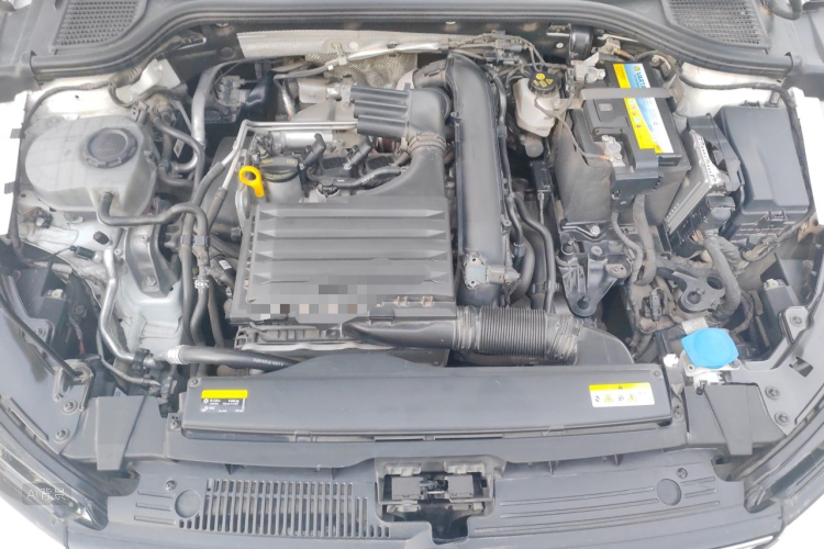 Volkswagen Golf 2021 car image #22
