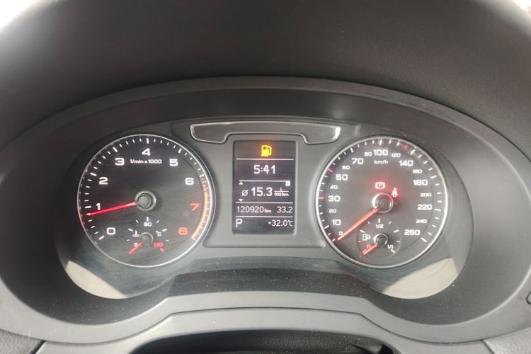 Audi Q3 2019 #12 Audi Q3 2019 car image #12