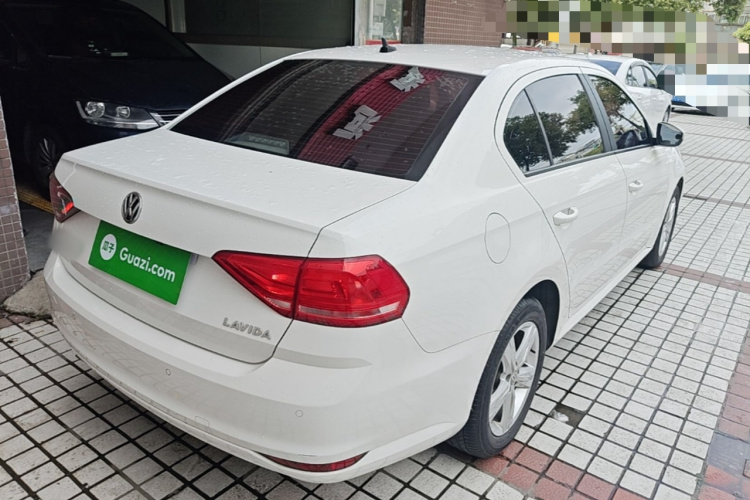 Volkswagen Lavida 2017 car image #7