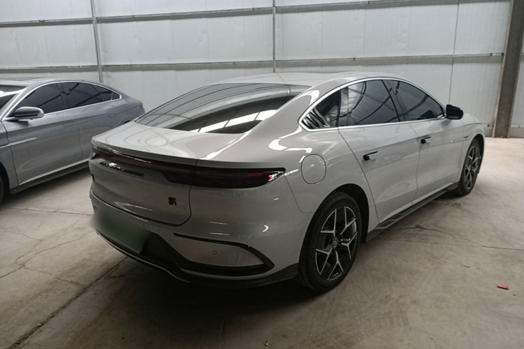 BYD Han 2024 car image #7