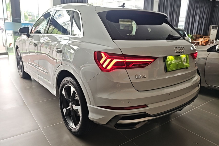 Audi Q3 2019 #5 Audi Q3 2019 car image #5
