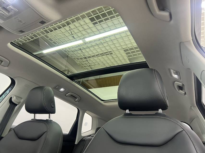 Volkswagen Tharu 2022 car image #14
