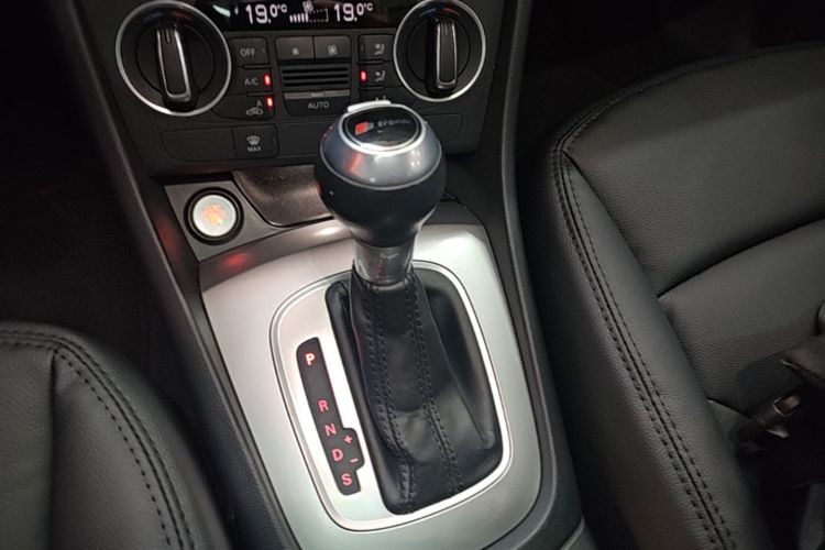 Audi Q3 2018 #14 Audi Q3 2018 car image #14