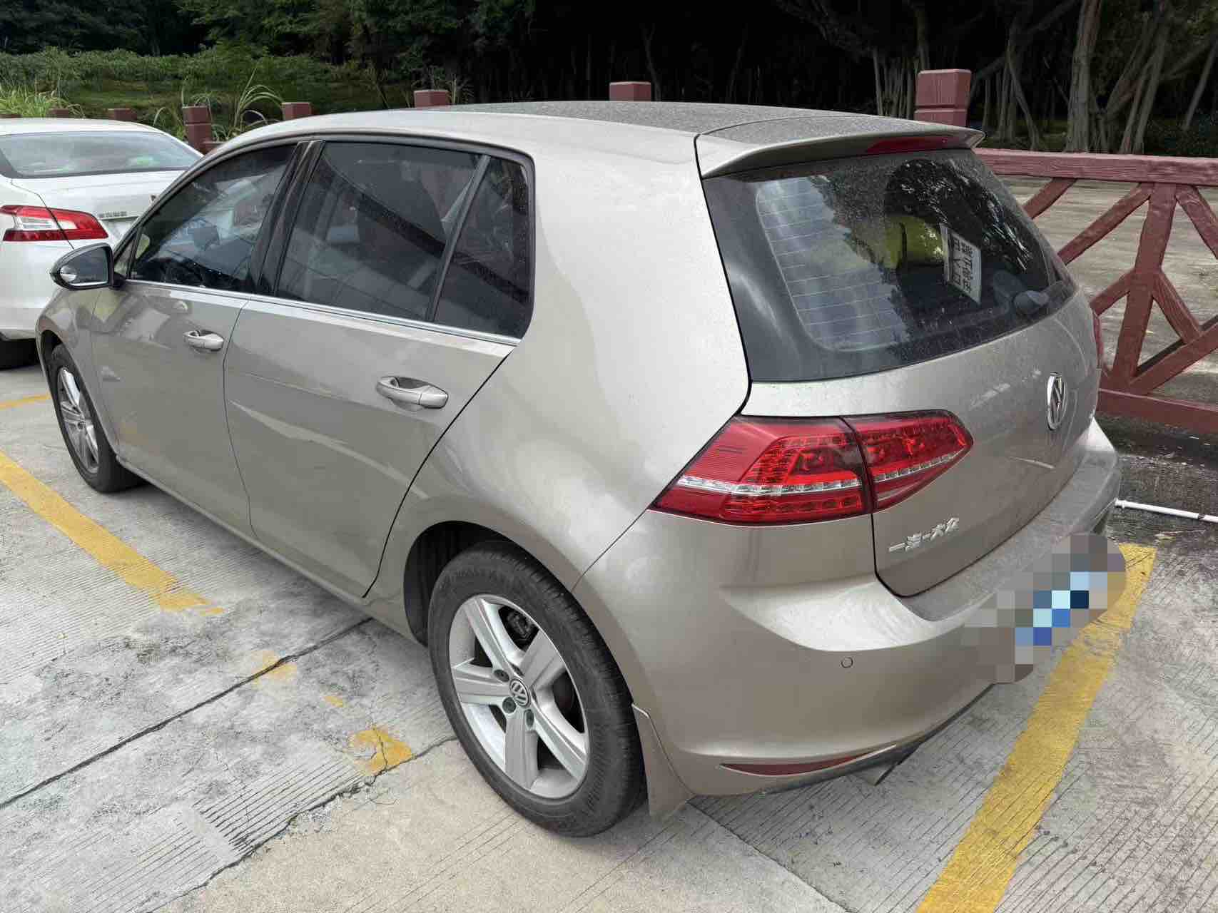 Volkswagen Golf 2015 car image #10