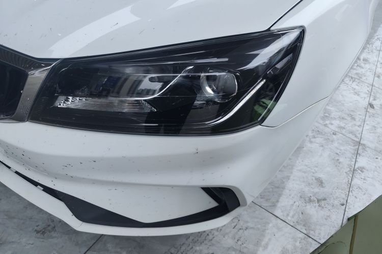 GEELY Emgrand 2021 car image #23