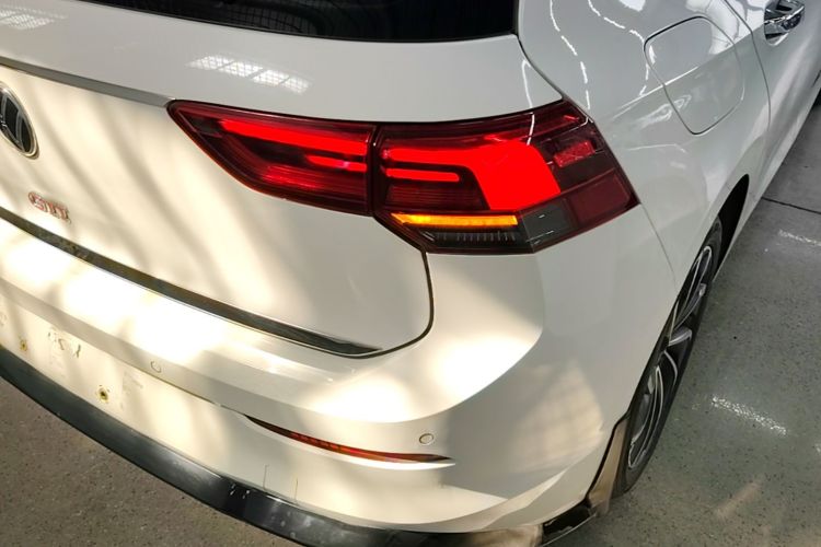 Volkswagen Golf 2021 car image #8