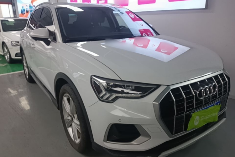 Audi Q3 2022 #4 Audi Q3 2022 car image #4
